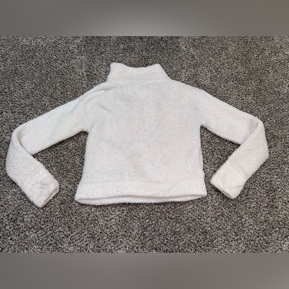 All in motion fuzzy sweatshirt with side collar zipper and pockets - Picture 5 of 6